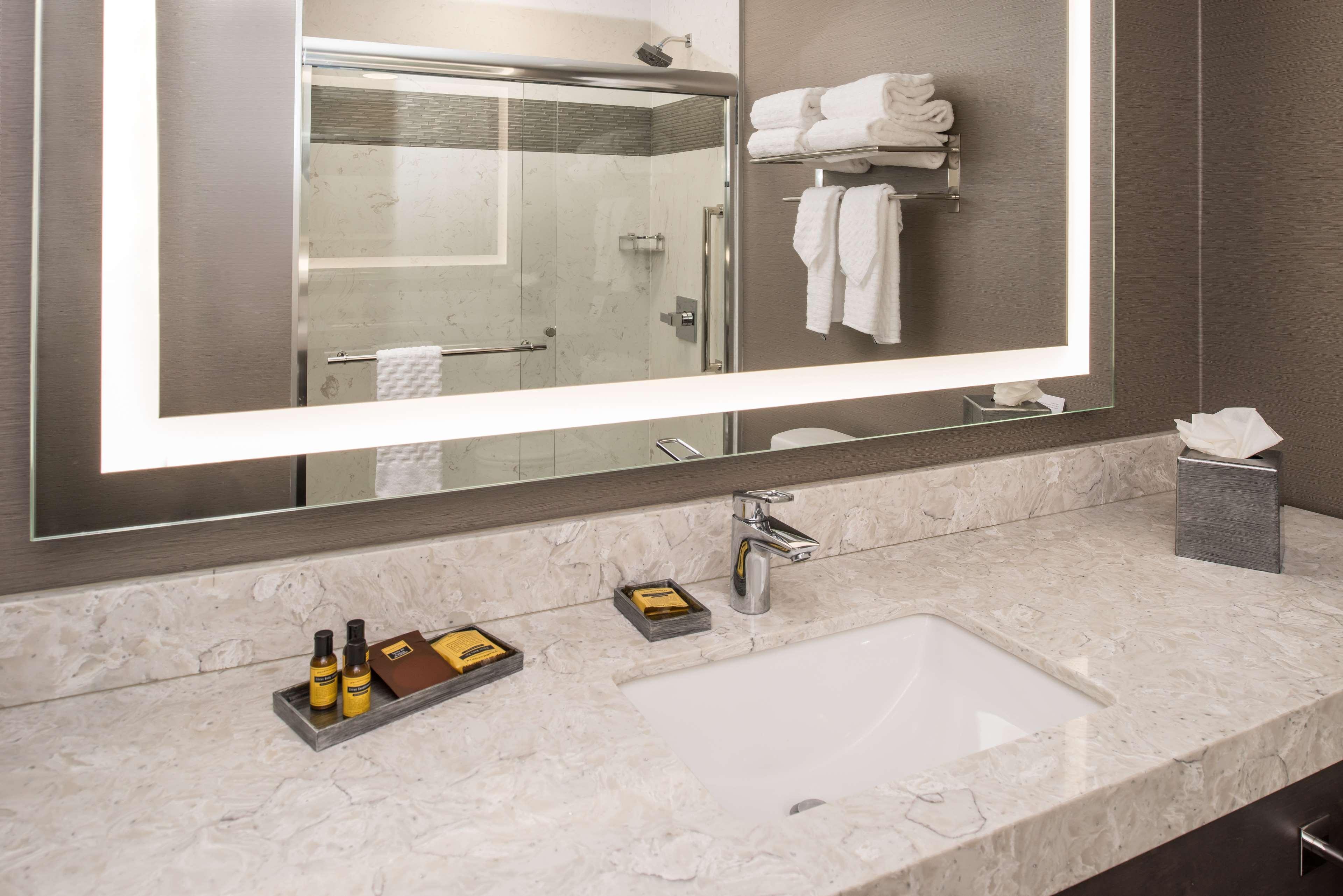 Best Western Plus Temecula Wine Country Hotel & Suites Esterno foto